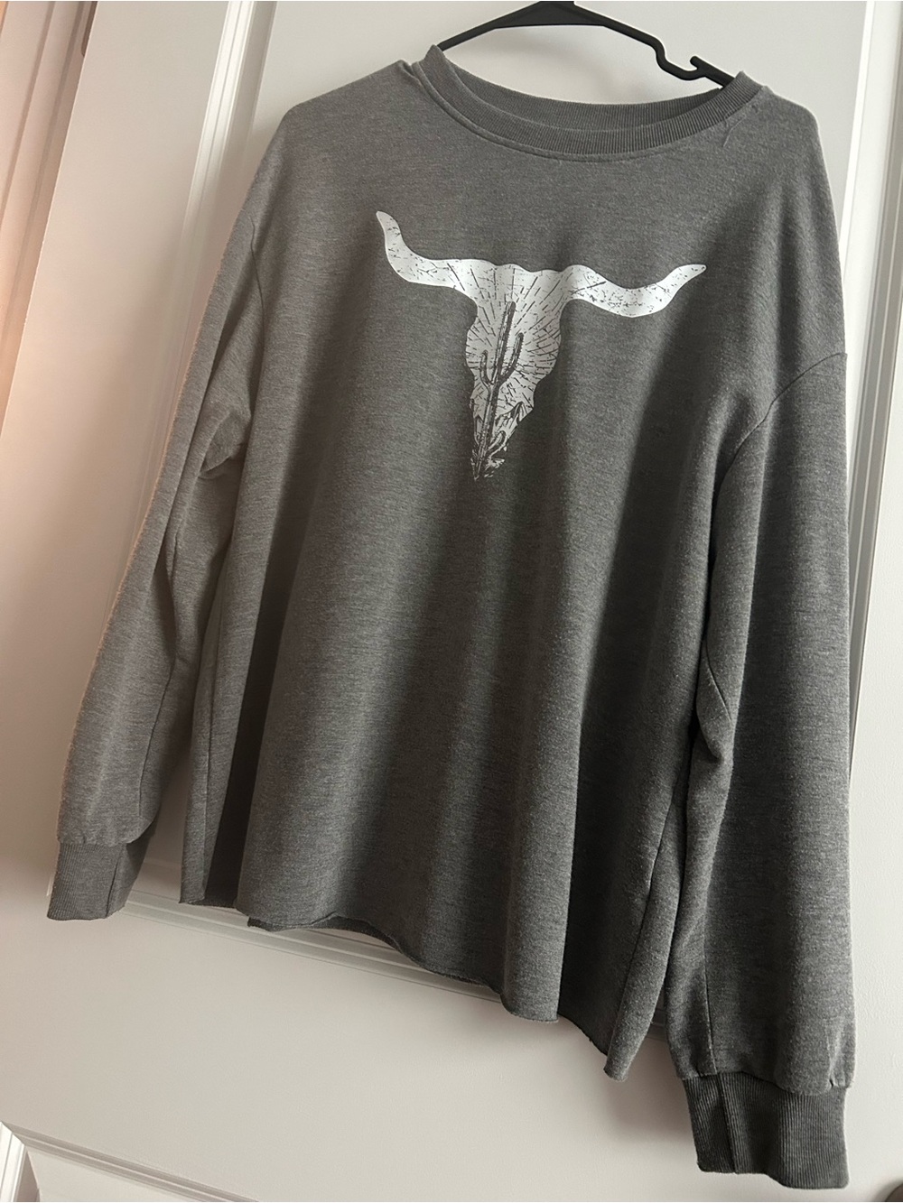 Gray Graphic shirt with White Bull Skull Print